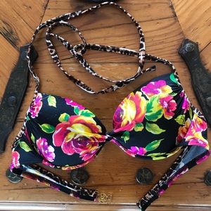 Victoria’s Secret bikini top